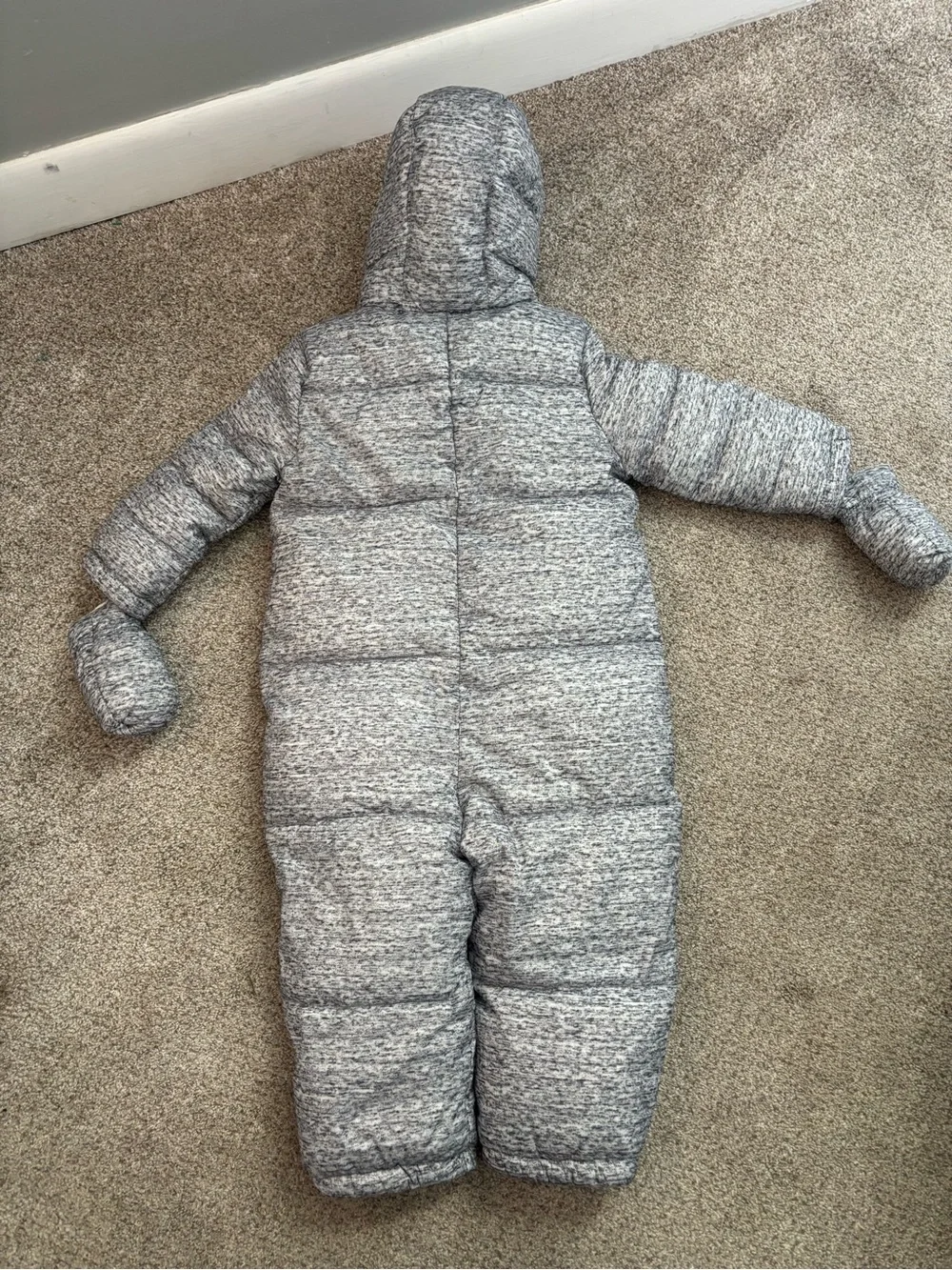 Gymboree Baby Snowsuit gray rainbow accent soft fleece lining size 18-24 months